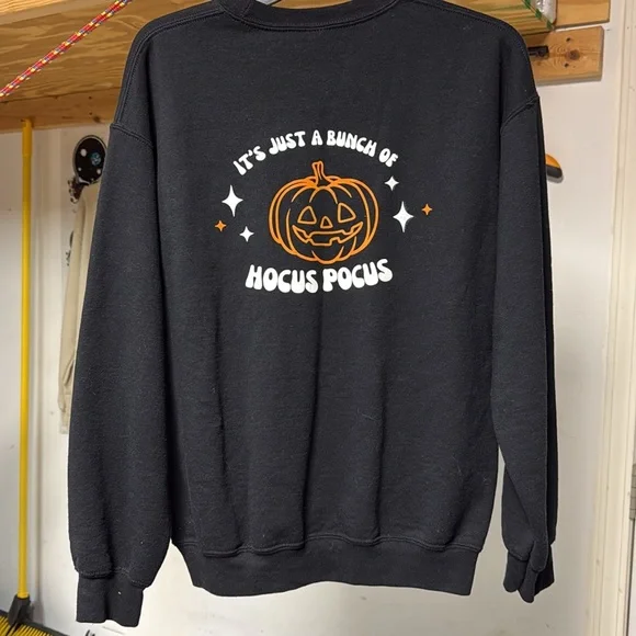 Halloween sweatshirt - Picture 3 of 3